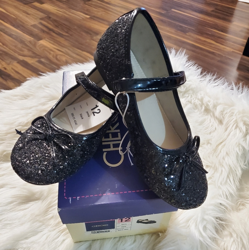 NEW Cherokee Ballet Flats with Velcro Strap